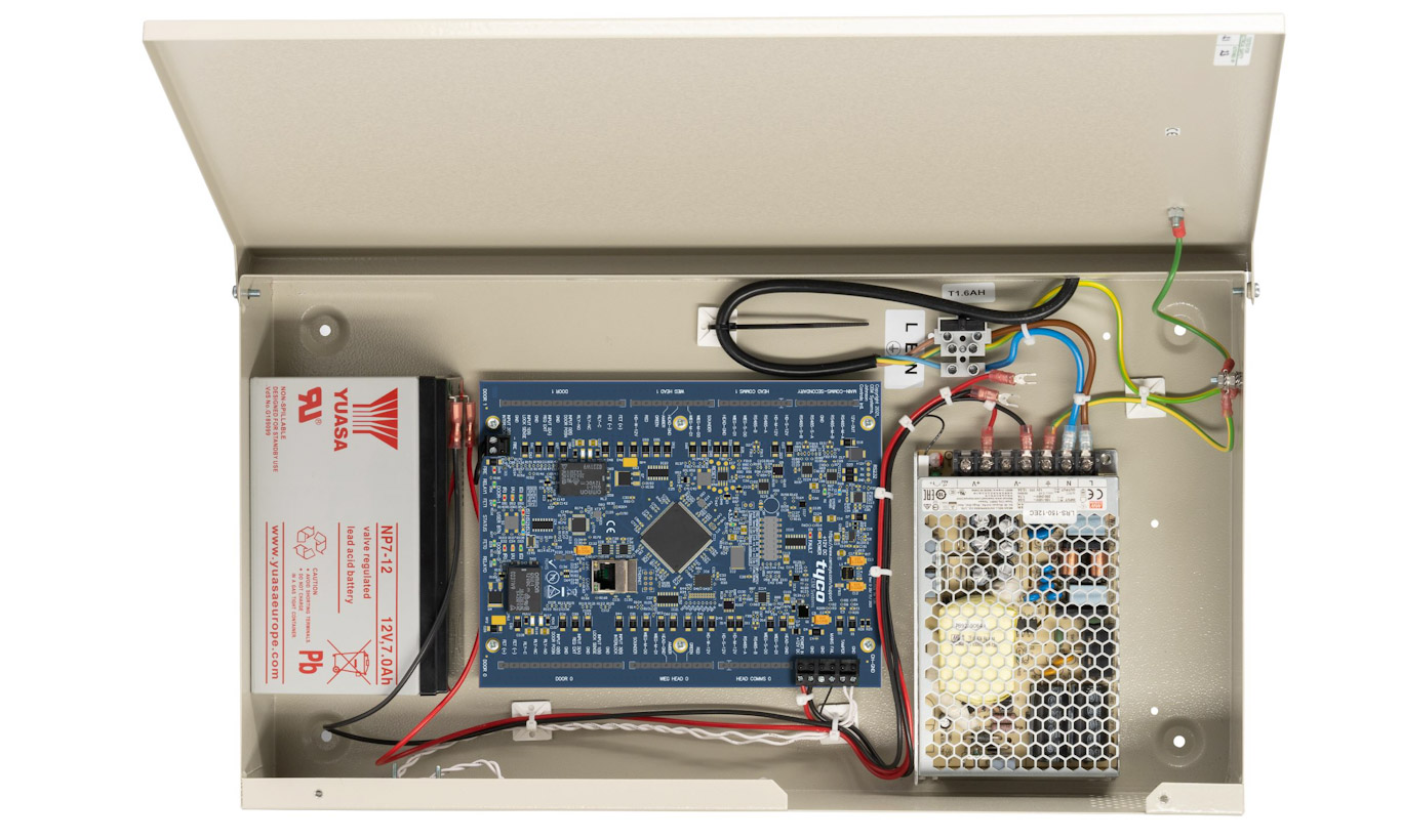 New CEM systems DCM200 intelligent two-door four-reader controller